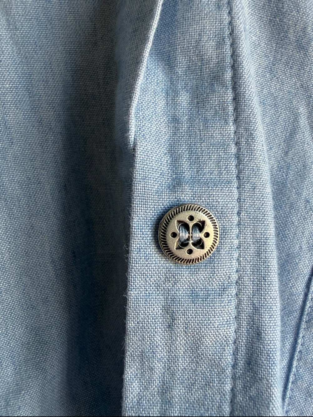 Alfred Dunner Embroidered Beaded Chambray Button Front Shirt Floral 100% Cotton - Picture 4 of 6